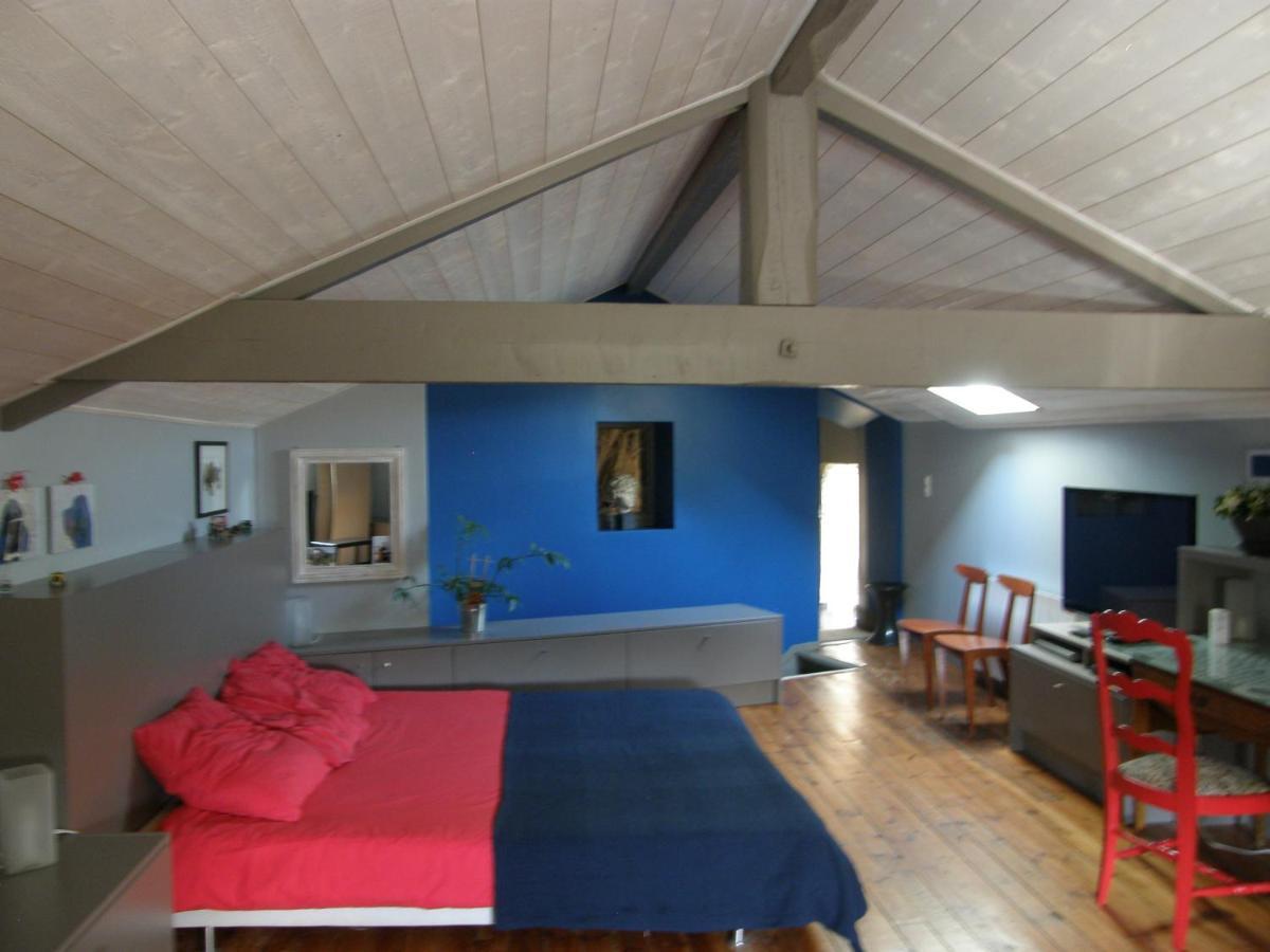 Le Logis De La Colombe Bed & Breakfast Le Puy-en-Velay Bagian luar foto